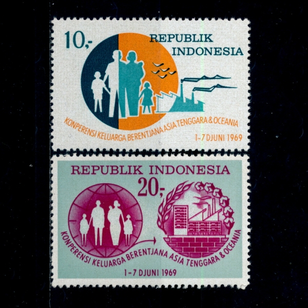 INDONESIA(ε׽þ)-#761~2(2)-FAMILY, BIRDS AND FACTORIES(,,)-1969.6.2