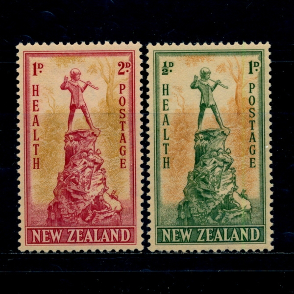 NEW ZEALAND()-#B26~7(2)-PETER PAN STATUE, LONDON( )-1945.10.1